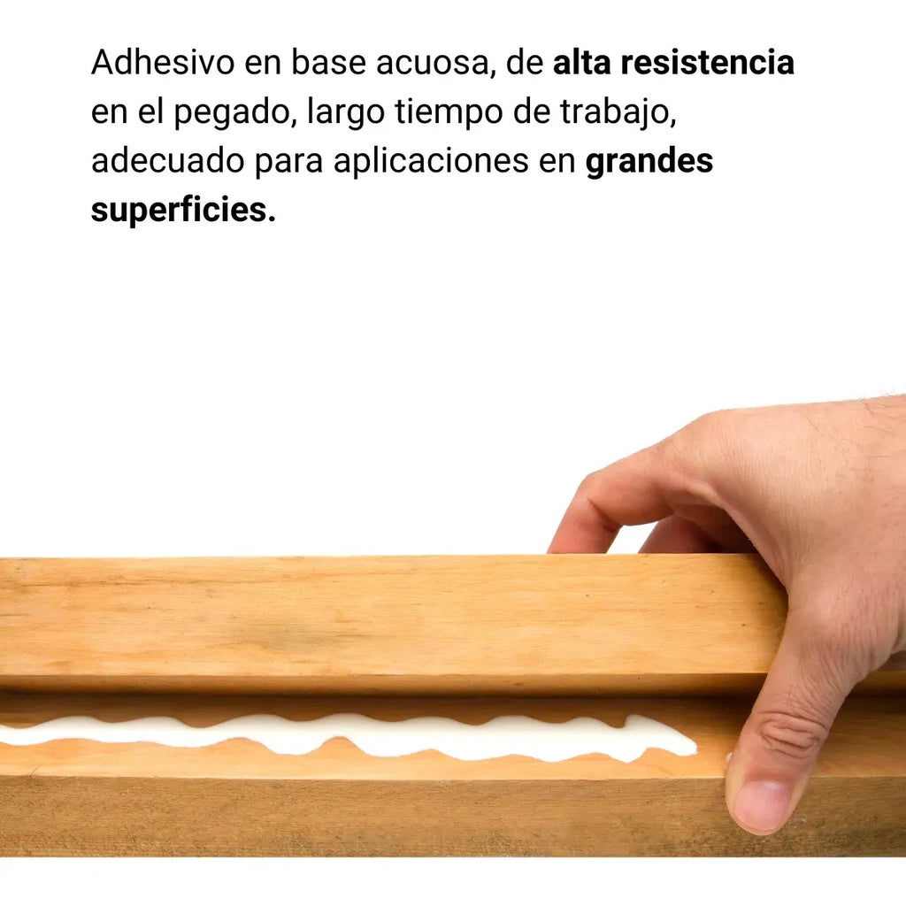 Cola fría Rex en una unión de madera
